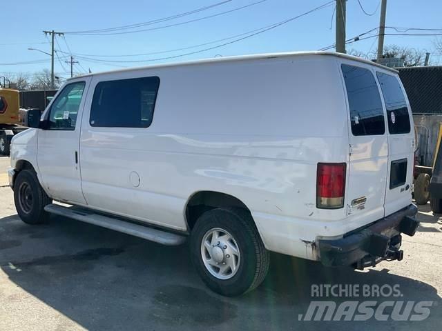 Ford E-250 Gesloten bedrijfswagens
