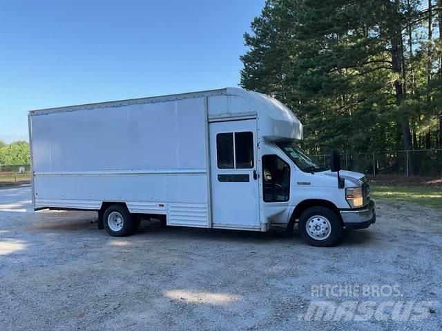 Ford E-350 Gesloten opbouw