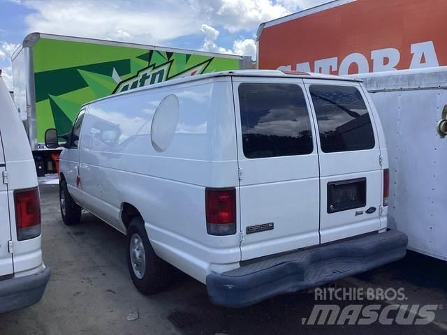 Ford E-350 Gesloten bedrijfswagens