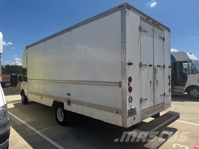 Ford E-350 Gesloten opbouw