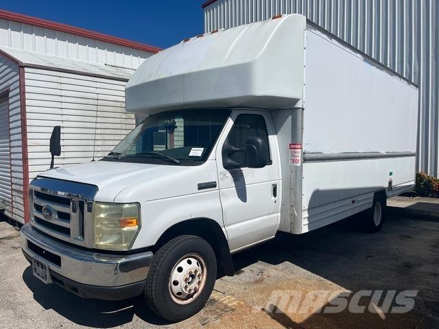 Ford E-350 Gesloten opbouw