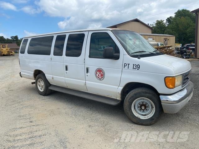 Ford E-350 Auto's