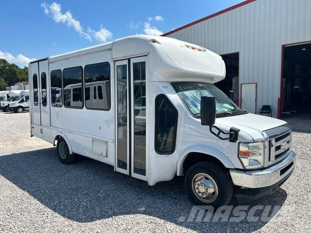 Ford E-350 Minibussen