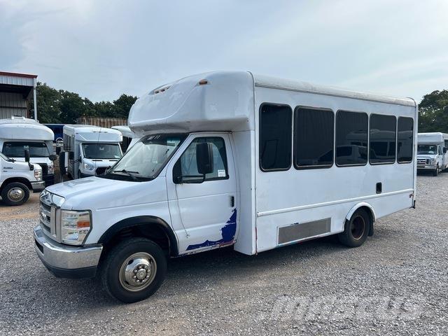 Ford E-350 Minibussen