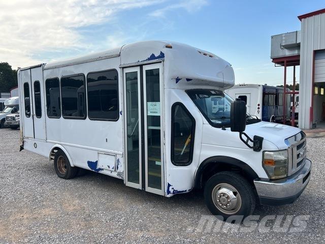 Ford E-350 Minibussen
