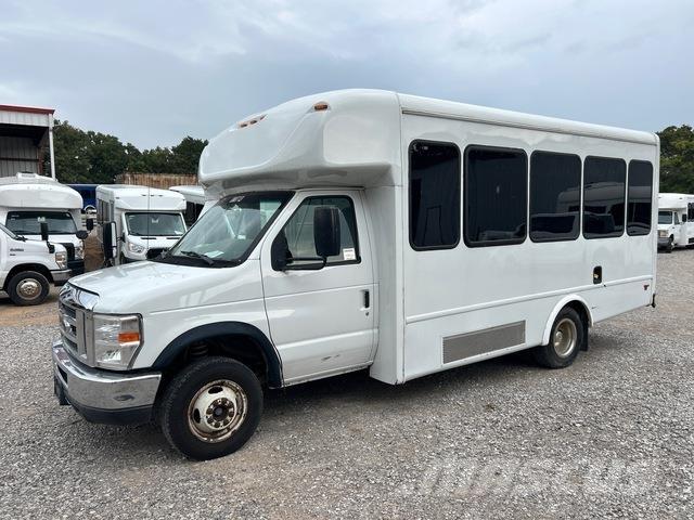 Ford E-350 Minibussen