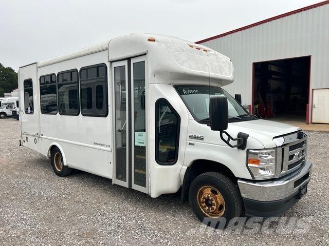 Ford E-350 Minibussen