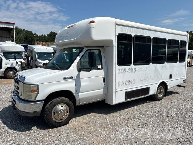 Ford E-350 Minibussen
