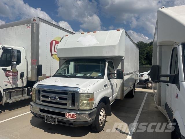Ford E-350 Gesloten opbouw