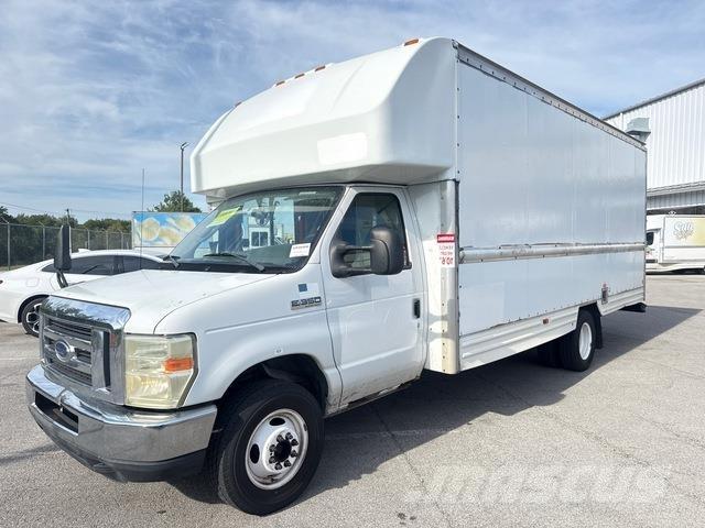 Ford E-350 Gesloten opbouw