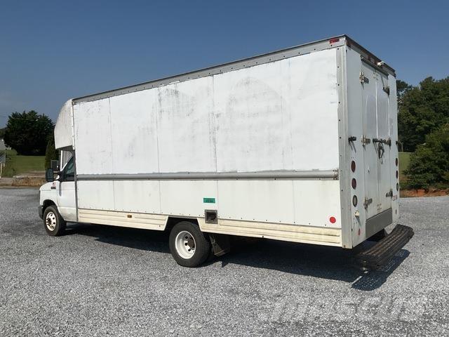 Ford E-350 Bakwagens met gesloten opbouw