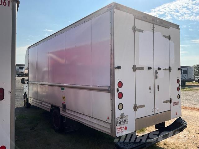 Ford E-350 Gesloten opbouw
