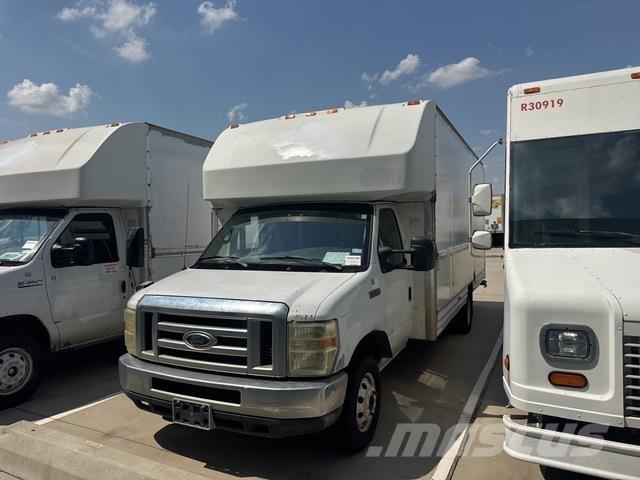 Ford E-350 Gesloten opbouw