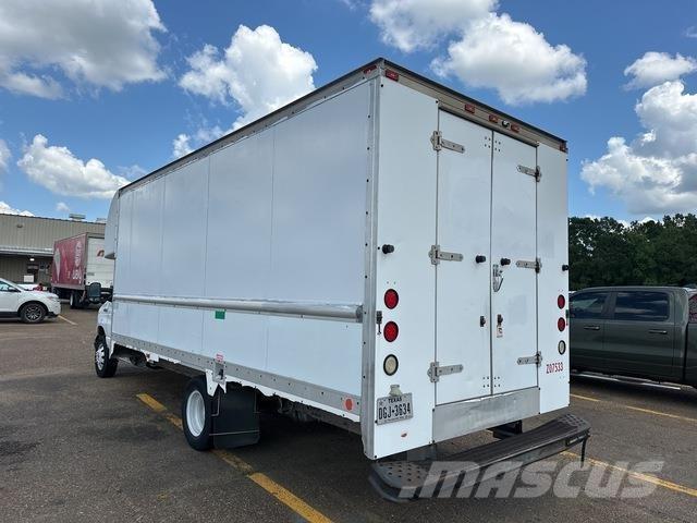 Ford E-350 Gesloten opbouw