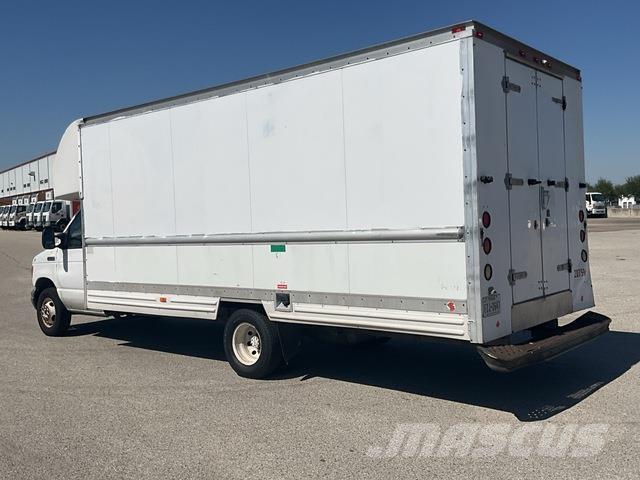 Ford E-350 Bakwagens met gesloten opbouw