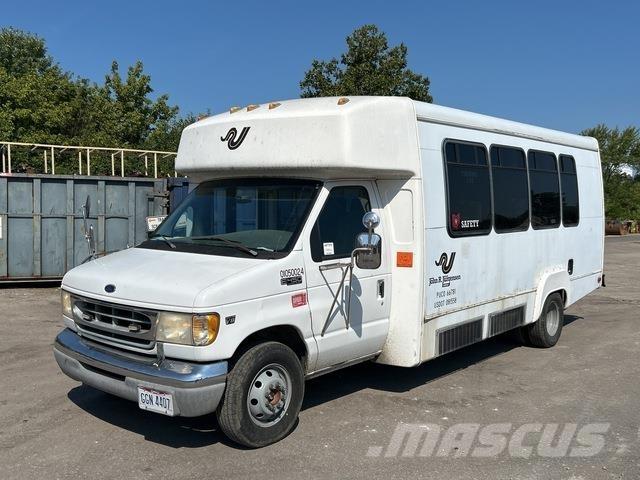Ford E-450 Minibussen