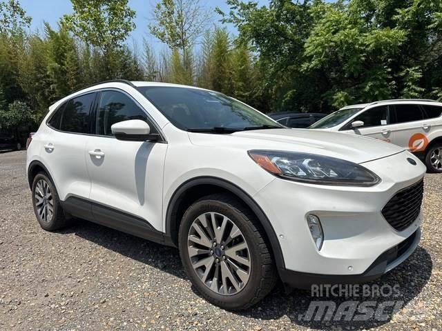 Ford Escape Auto's
