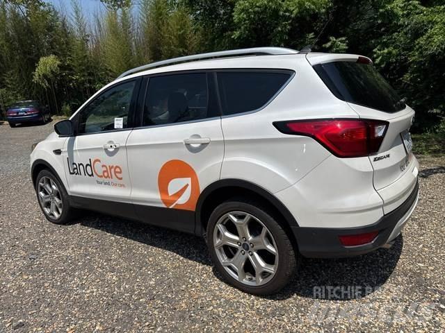 Ford Escape Auto's
