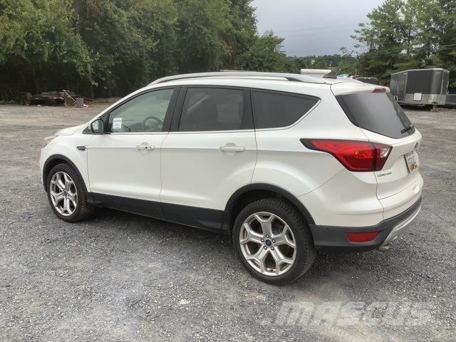 Ford Escape Auto's