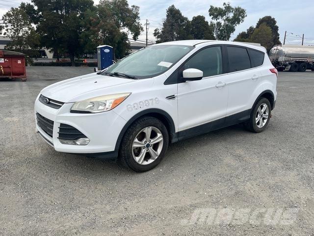 Ford Escape Auto's