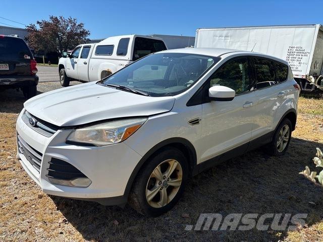 Ford Escape Auto's