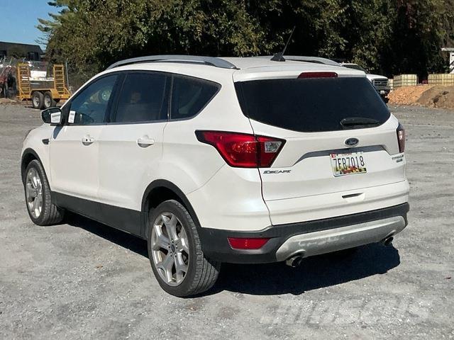 Ford Escape Auto's