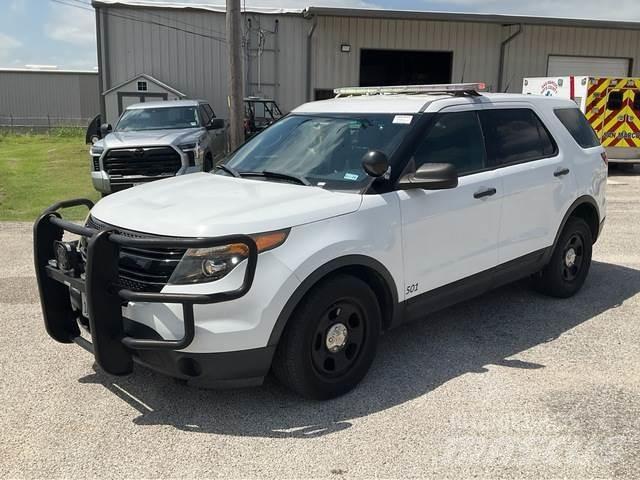 Ford Explorer Auto's