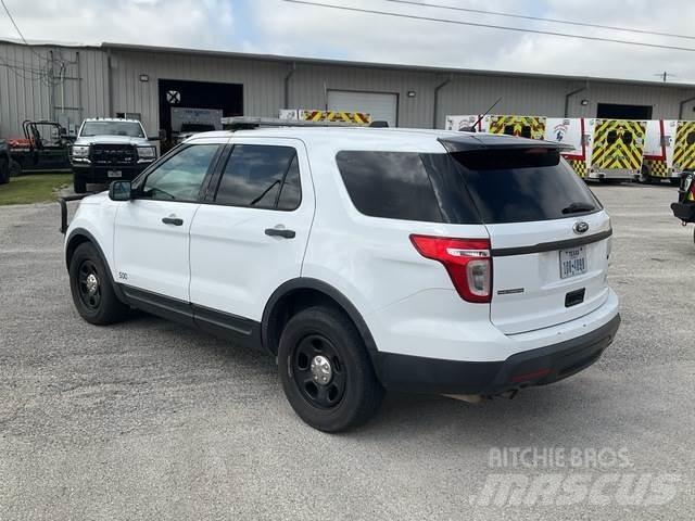 Ford Explorer Auto's