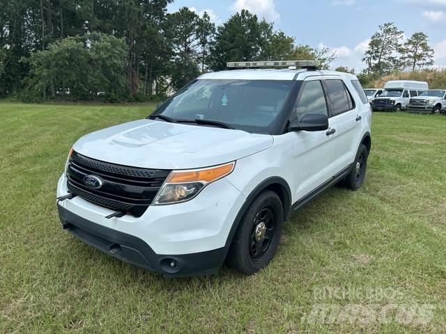 Ford Explorer Auto's