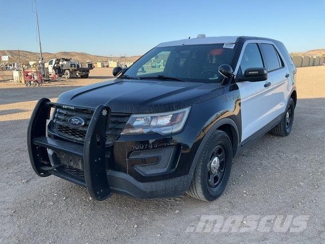 Ford Explorer Auto's