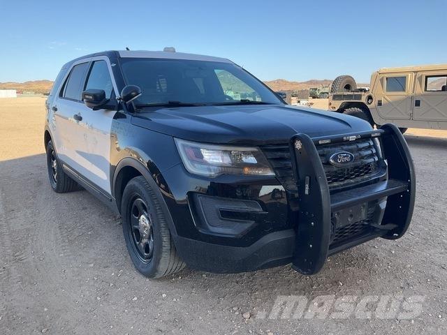 Ford Explorer Auto's