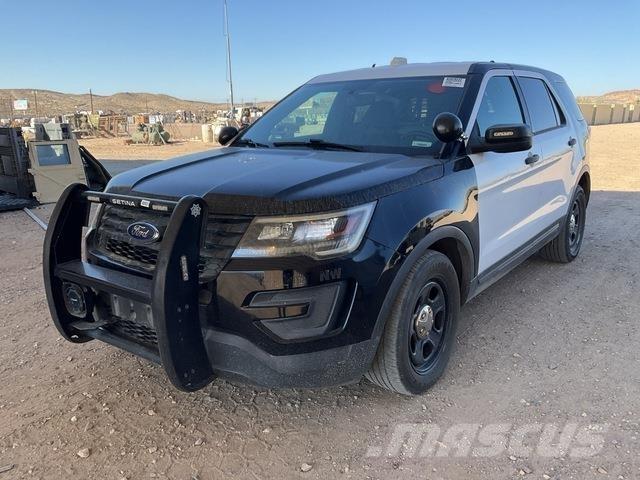 Ford Explorer Auto's