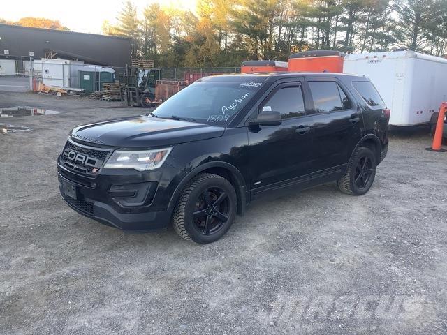 Ford Explorer Auto's
