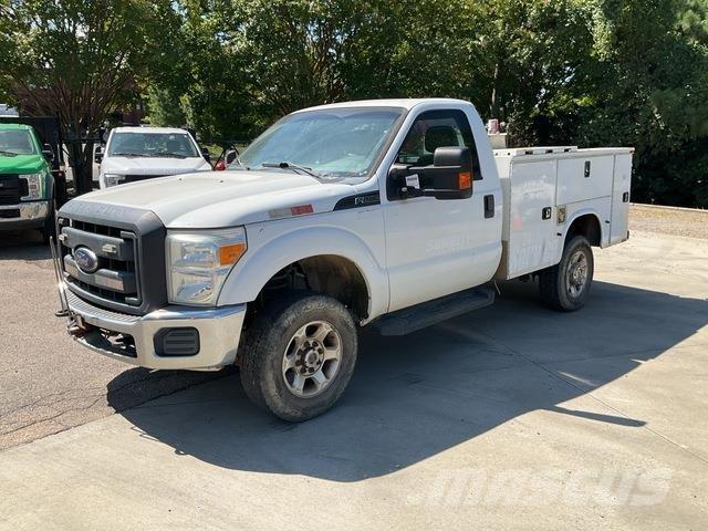 Ford F-250 Bestelwagens met open laadbak