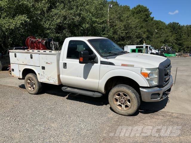 Ford F-250 Bestelwagens met open laadbak
