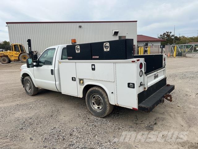 Ford F-250 Bestelwagens met open laadbak