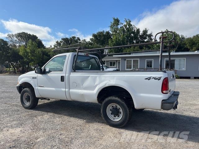 Ford F-250 Bestelwagens met open laadbak