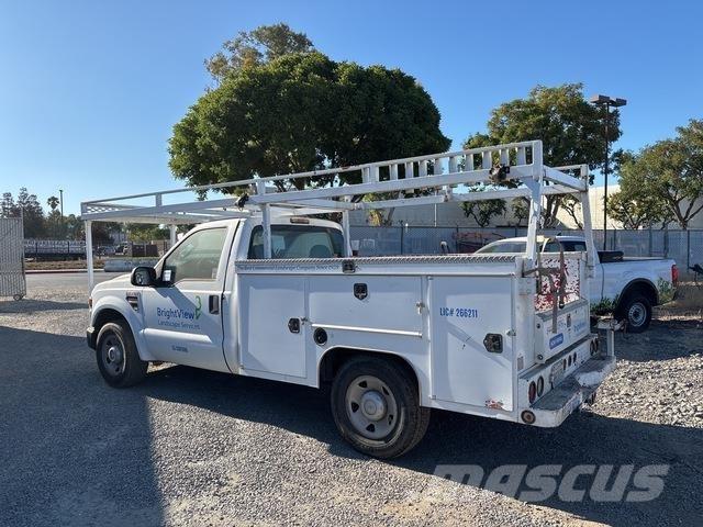 Ford F-250 Bestelwagens met open laadbak