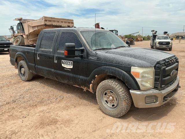 Ford F-250 Bestelwagens met open laadbak
