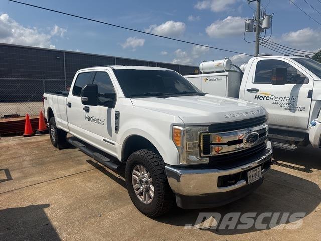 Ford F-250 Bestelwagens met open laadbak