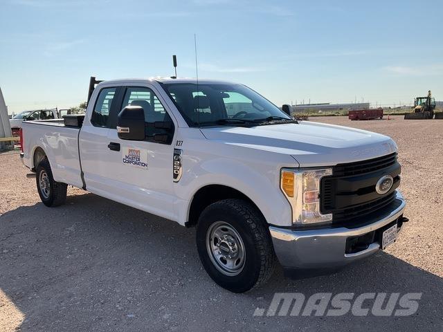 Ford F-250 Bestelwagens met open laadbak