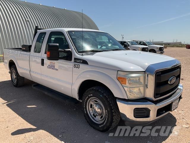 Ford F-250 Bestelwagens met open laadbak