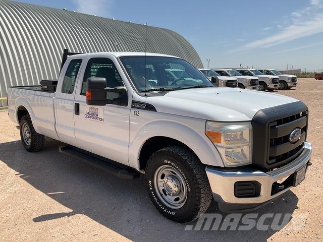 Ford F-250 Bestelwagens met open laadbak