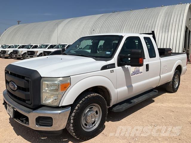 Ford F-250 Bestelwagens met open laadbak