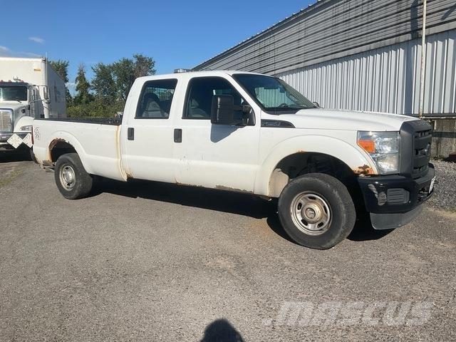 Ford F-250 Bestelwagens met open laadbak