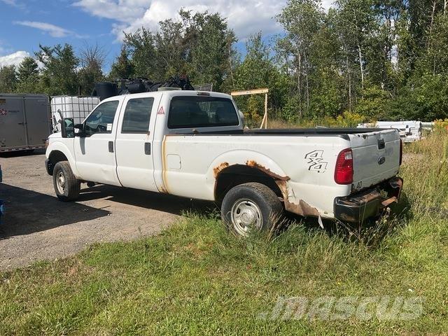 Ford F-250 Bestelwagens met open laadbak