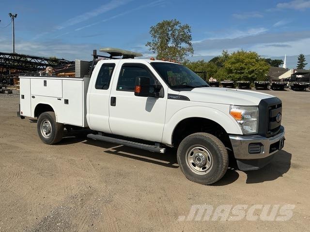 Ford F-250 Bestelwagens met open laadbak