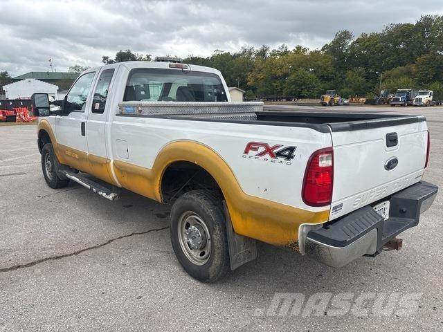 Ford F-250 Bestelwagens met open laadbak