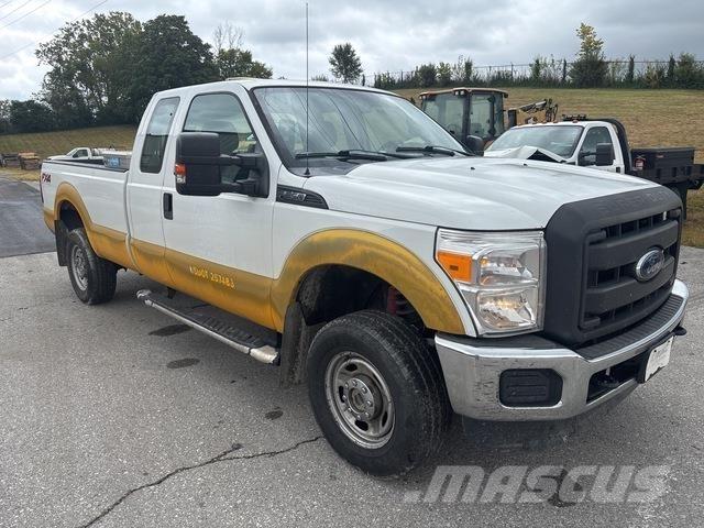 Ford F-250 Bestelwagens met open laadbak