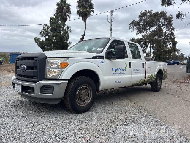 Ford F-250 Bestelwagens met open laadbak